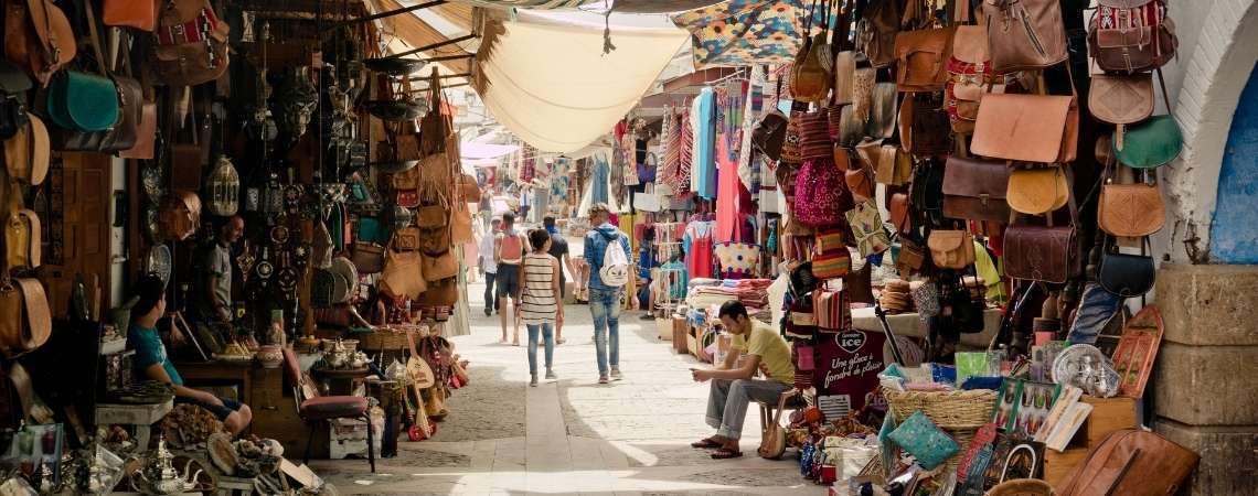 Visit Dubai’s Traditional Souks